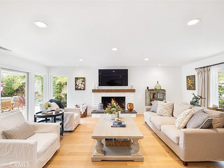 1419 Santiago Dr — Photo 13