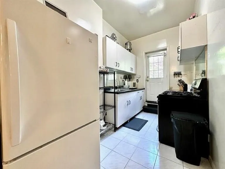 599 Carroll St #1 — Photo 4