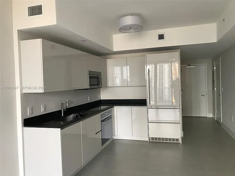 1010 Brickell Ave #2110 — Photo 34