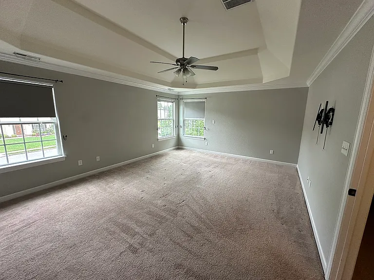 501 King Ct — Photo 6