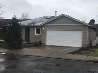 4415 Live Oak St, Sweet Home, OR 97386