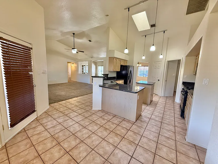 7806 E Topeka Pl — Photo 9