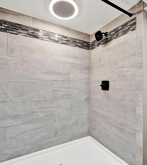 4271 Prairie Ave — Photo 26