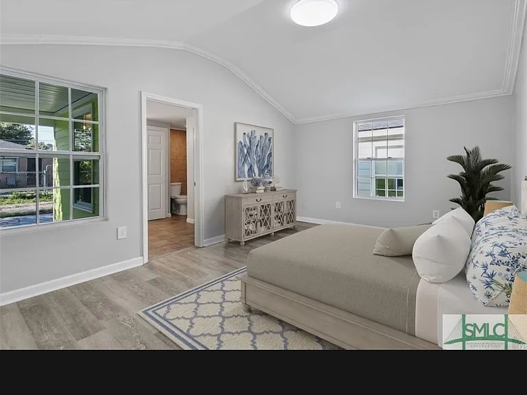 705 W 47th St — Photo 16