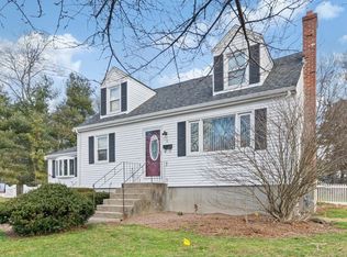 14 Richard St, Foxboro, MA 02035