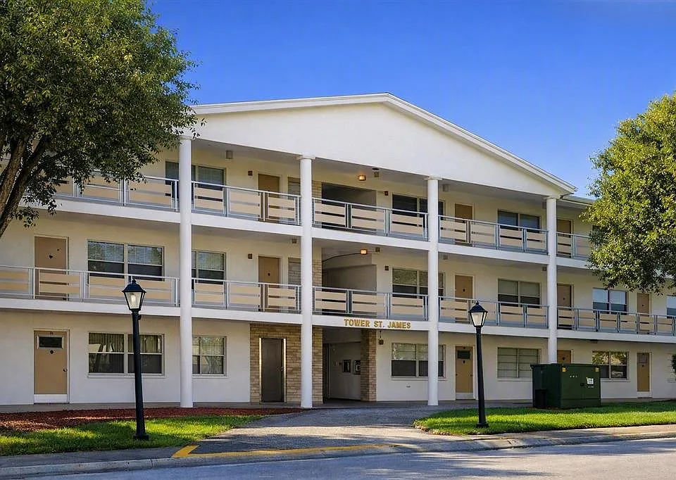 911 Washington Ave #305