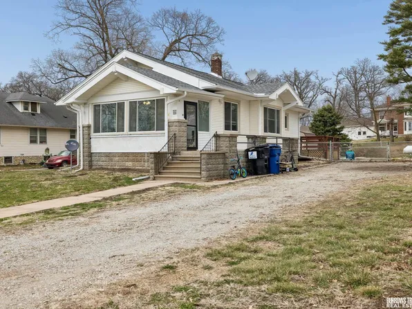 320 North St, Nehawka, NE 68413