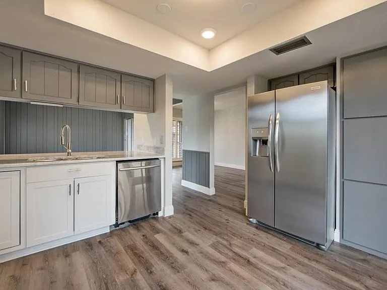 1807 Blake Dr — Photo 7