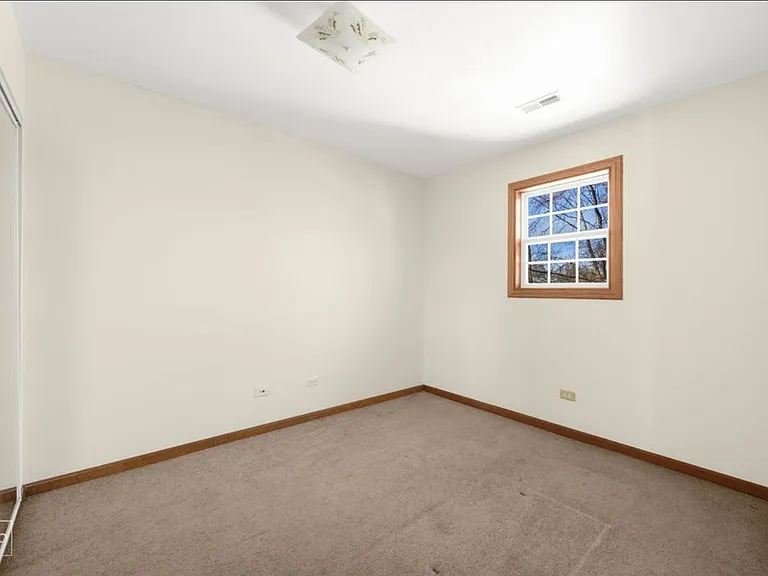 105 E Red Oak Ave — Photo 13