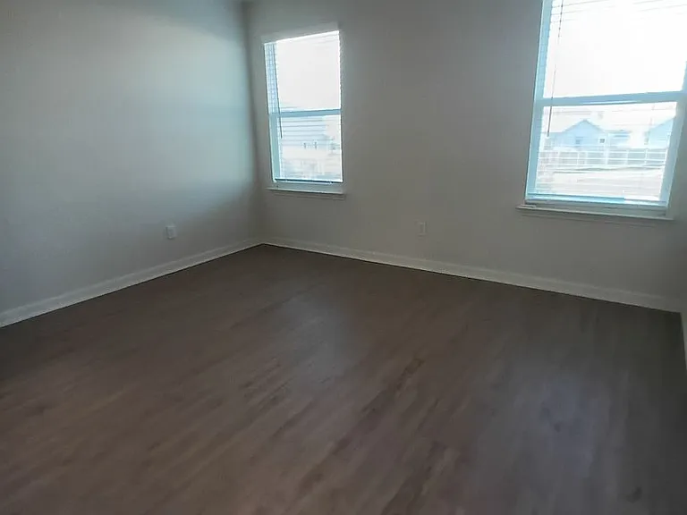 7514 Astro Fld #102 — Photo 10