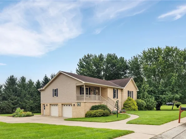 4 Spencer Dr, Irwin, PA 15642