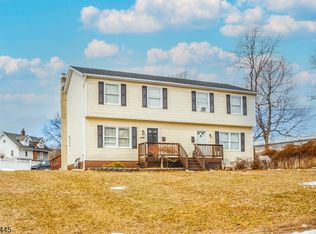 46A Walnut St, Pompton Lakes Boro, NJ 07442