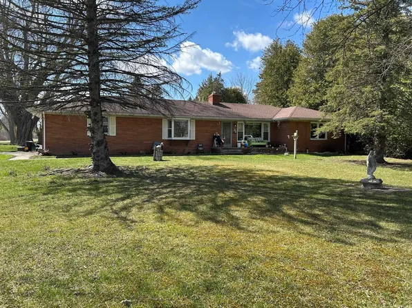 5996 Lakeshore Rd, Lexington, MI 48450