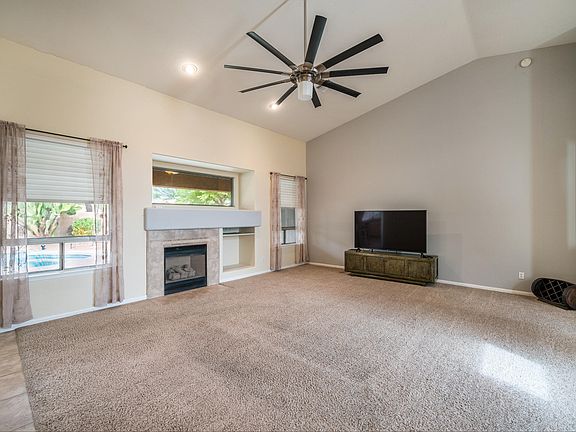 4th image of 4948 E Duane Ln