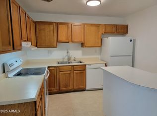621 E Papago Dr, Tempe, AZ 85281