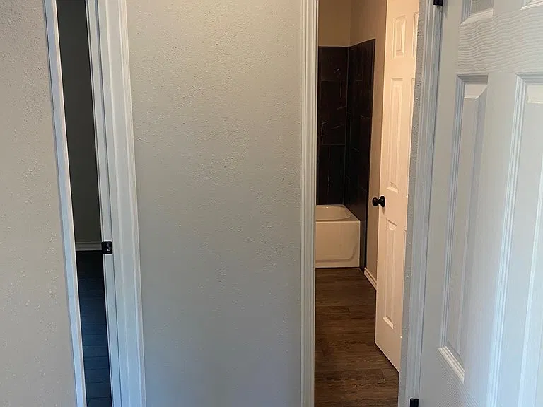 621 Champion Pl — Photo 5