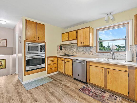 5th image of 18015 Chipstead Dr
