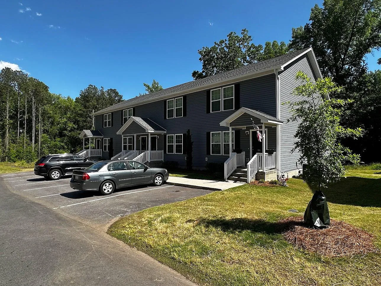 456 S Church St — Photo 3