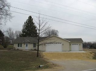 2239 S Daysville Rd, Oregon, IL 61061