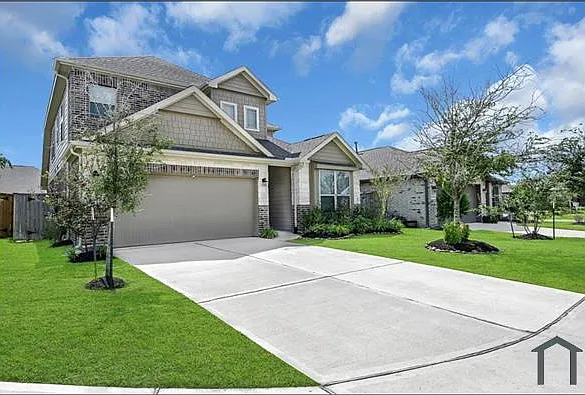 20215 Heather Haven Dr