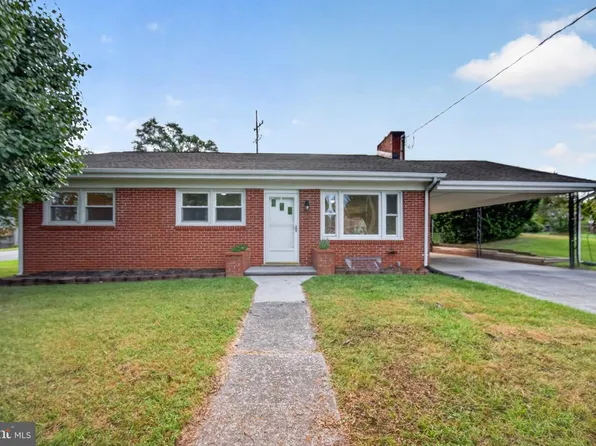 801 Happy Creek Rd, Front Royal, VA 22630