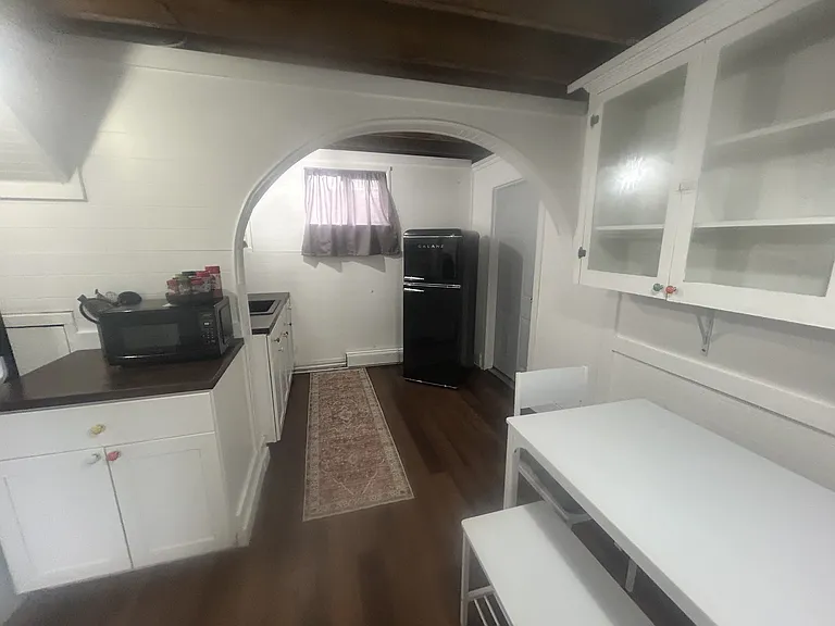 1015 Pine Ave #1 — Photo 18