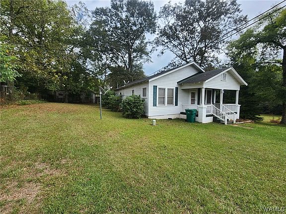 3rd image of 1829 39th Ave NE