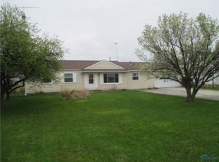 12926 Huffman Rd, Bowling Green, OH 43402