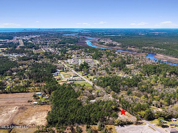 2nd image of 8515 Ocean Springs Rd