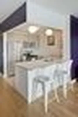 Rented by Perlbinder Realty | media 10