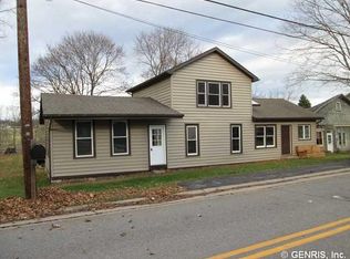 14 Clifton Rd, Churchville, NY 14428