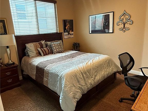 5th image of 926 Loma Bonita Pl