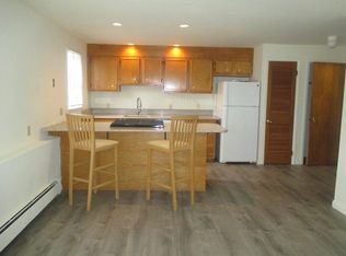 31 Strawberry Hill Ct, Stamford, CT 06902