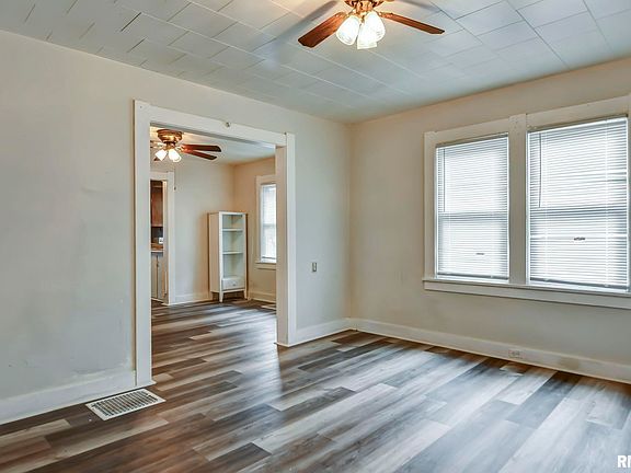 3rd image of 1263 E Sedgwick St