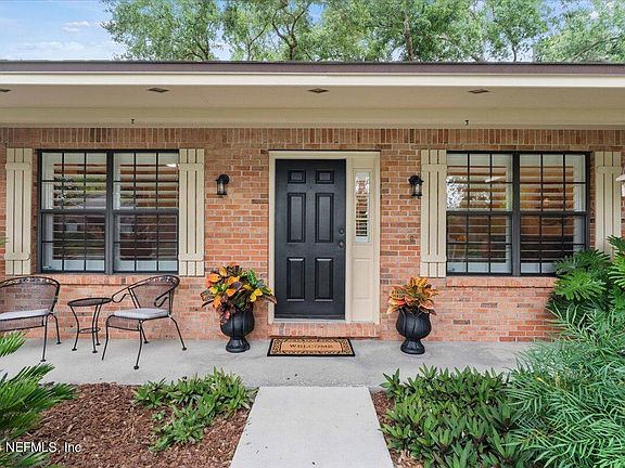 4th image of 1732 GREENRIDGE Circle S