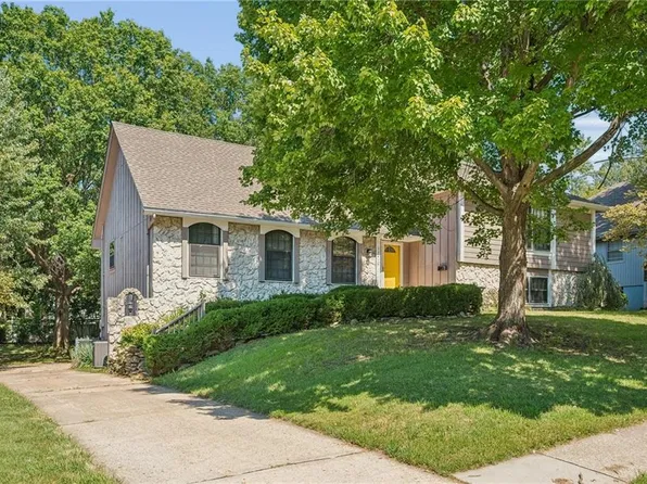 11010 E 83rd Ter, Raytown, MO 64138