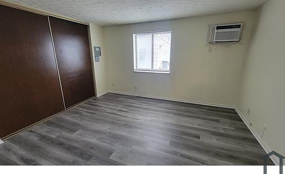 5th image of 591 E Buchtel Ave APT K