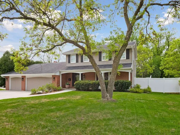 5701 Lois Ln, Edina, MN 55439