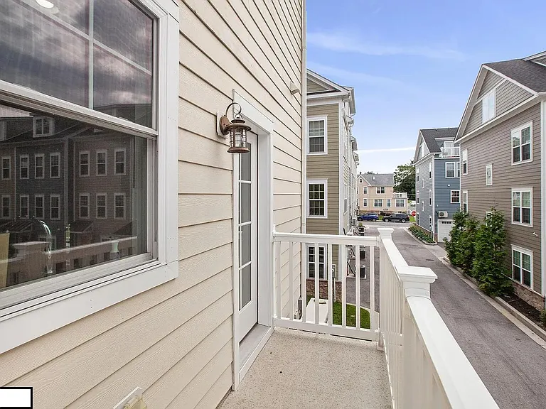 208 E Pennsylvania Ave — Photo 13