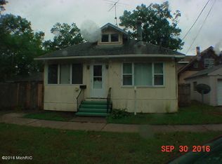 217 E Larch Ave, Muskegon, MI