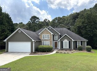 2989 Plantation Run Ct, Loganville, GA