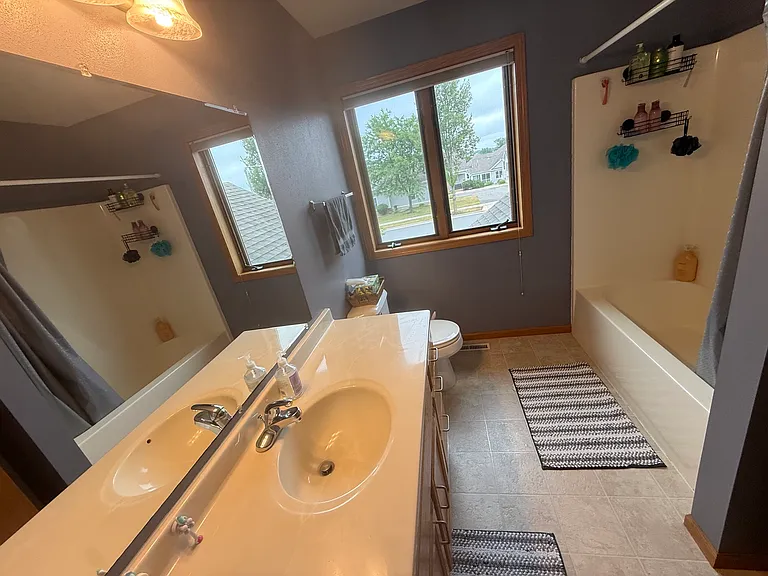 606 Samuel Dr — Photo 10