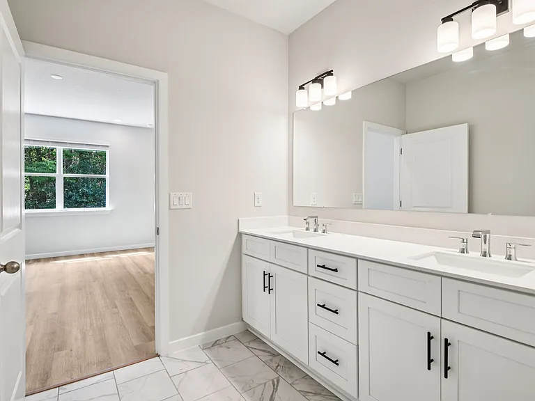 536 E Beresford Ave — Photo 13