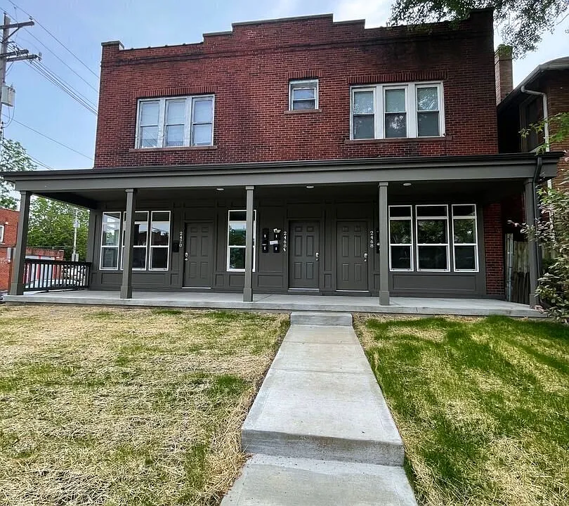 2468.5 Summit St #A