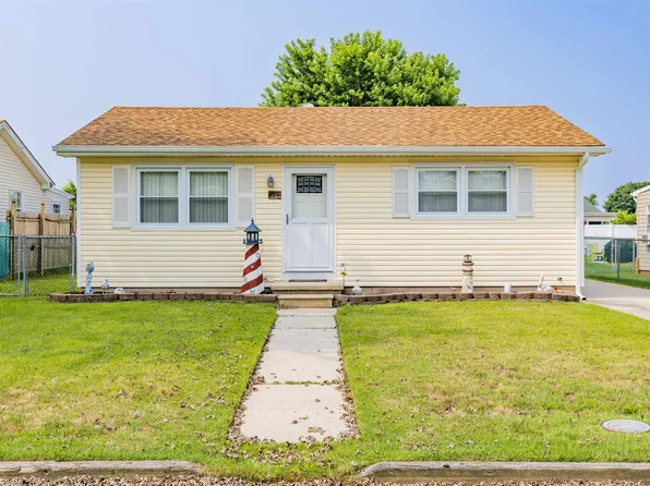 124 Hollywood Ave, Villas, NJ 08251