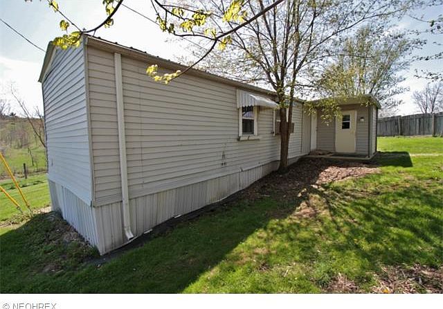 1st image of 670 Blackwood Ln