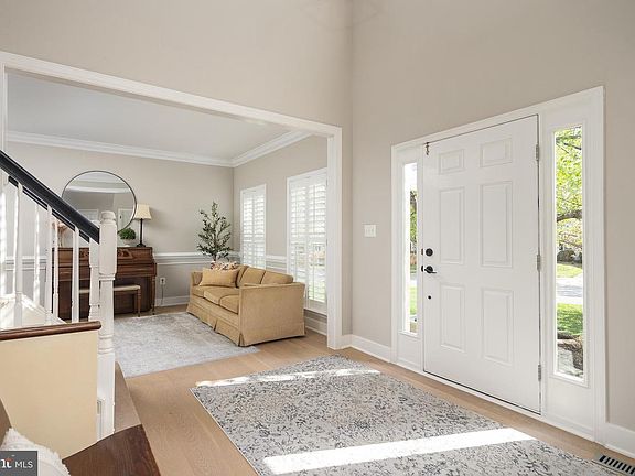 5th image of 7658 Bexhill Ct