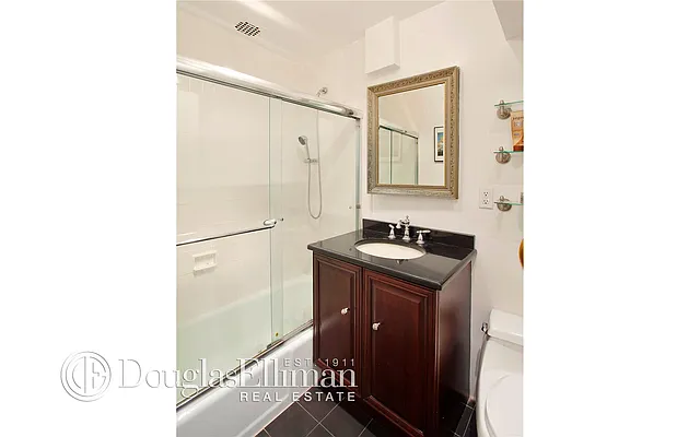 Sold by Douglas Elliman | media 19