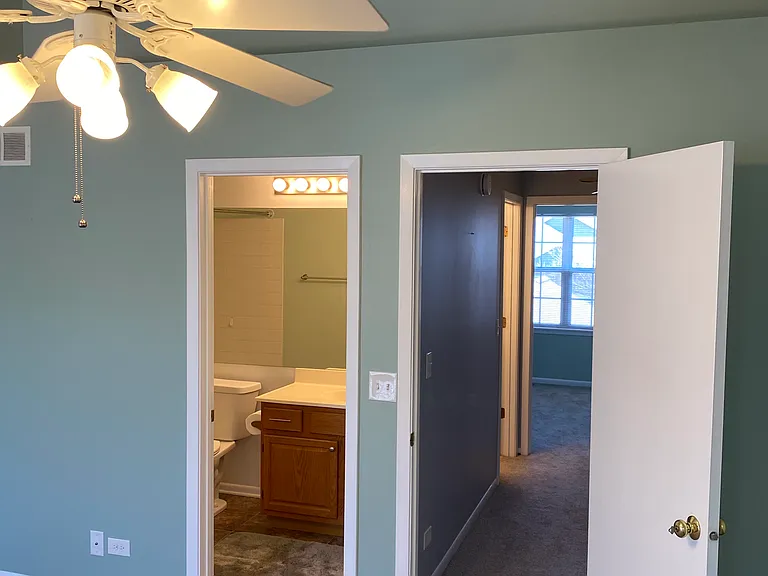 608 Woodhaven Dr — Photo 2