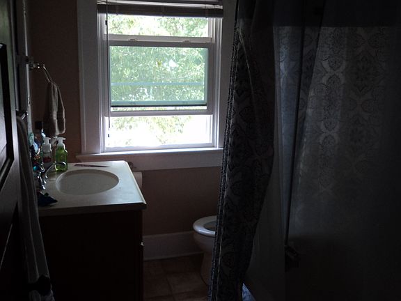 4th image of 1015 Rivermet Ave #2